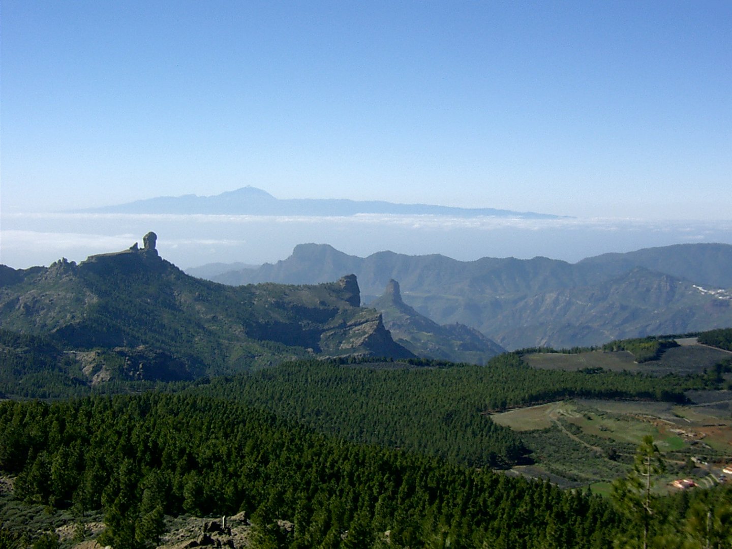 Blick zum Vulkan Teide von Gran Canaria aus