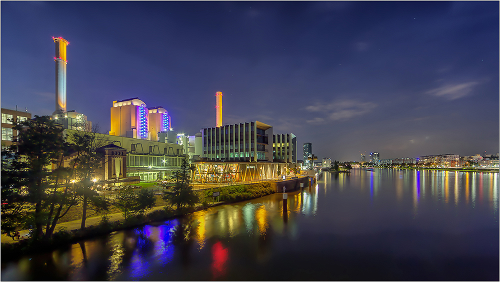 Blick zum Westhafen