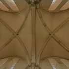 Blick zur Decke in der Zisterzienser-Abteikirche in Otterberg, sie ist eine 