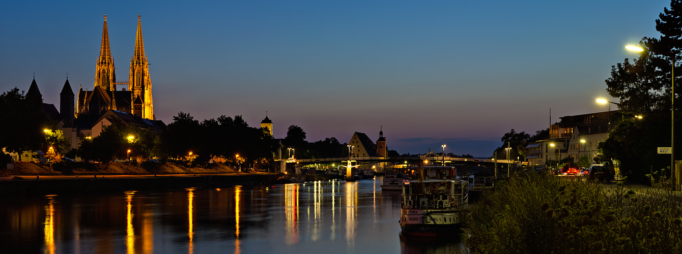 Blick zur Eisernen Brücke - RELOAD