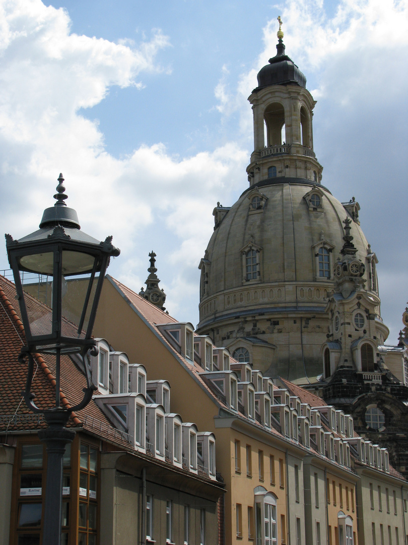 Blick zur Frauenkirche aus der Münzgasse