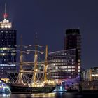 -- Blick zur Hafen City --