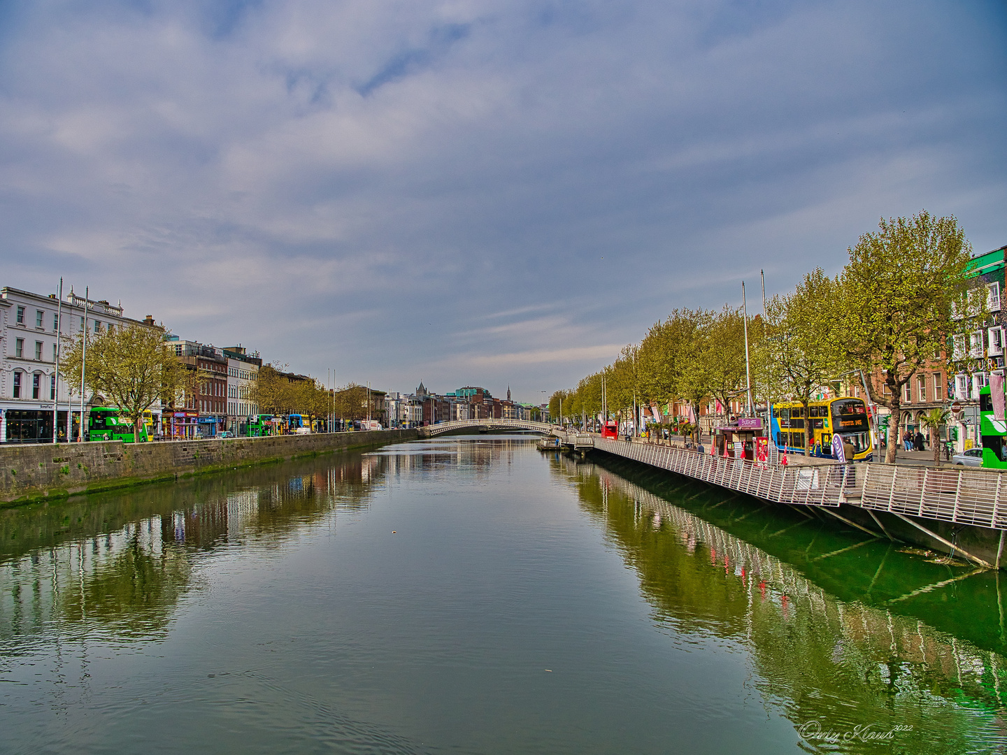 Blick zur Half-Penny-Bridge