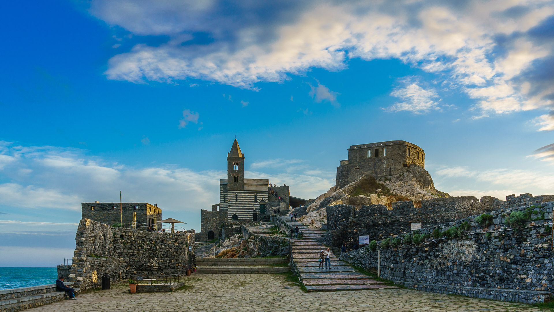 Blick zur Kirche San Pietro in Porto Venere