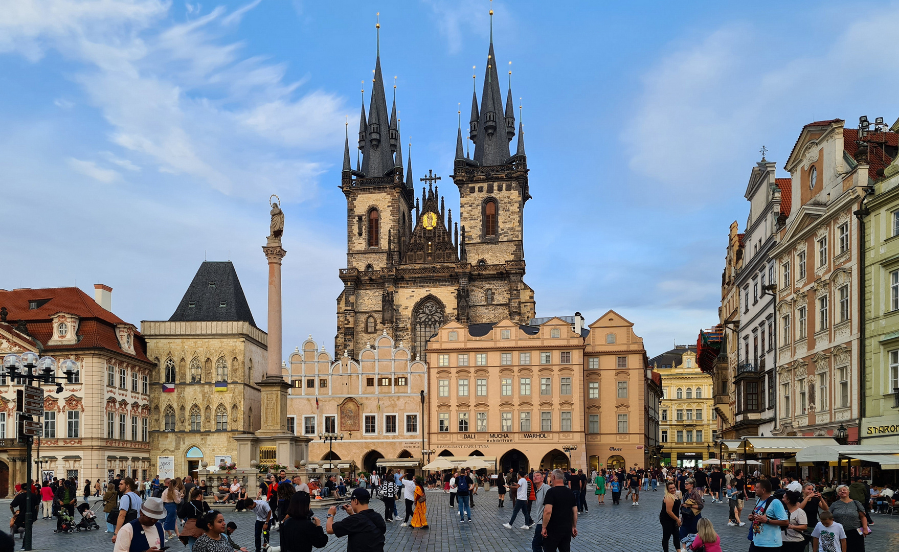 Blick zur Kirche St. Nikolaus