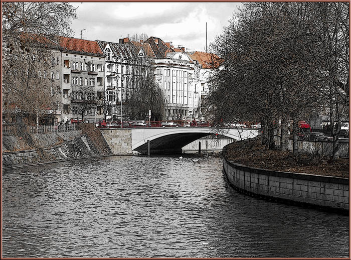 Blick zur Kottbusser Brücke