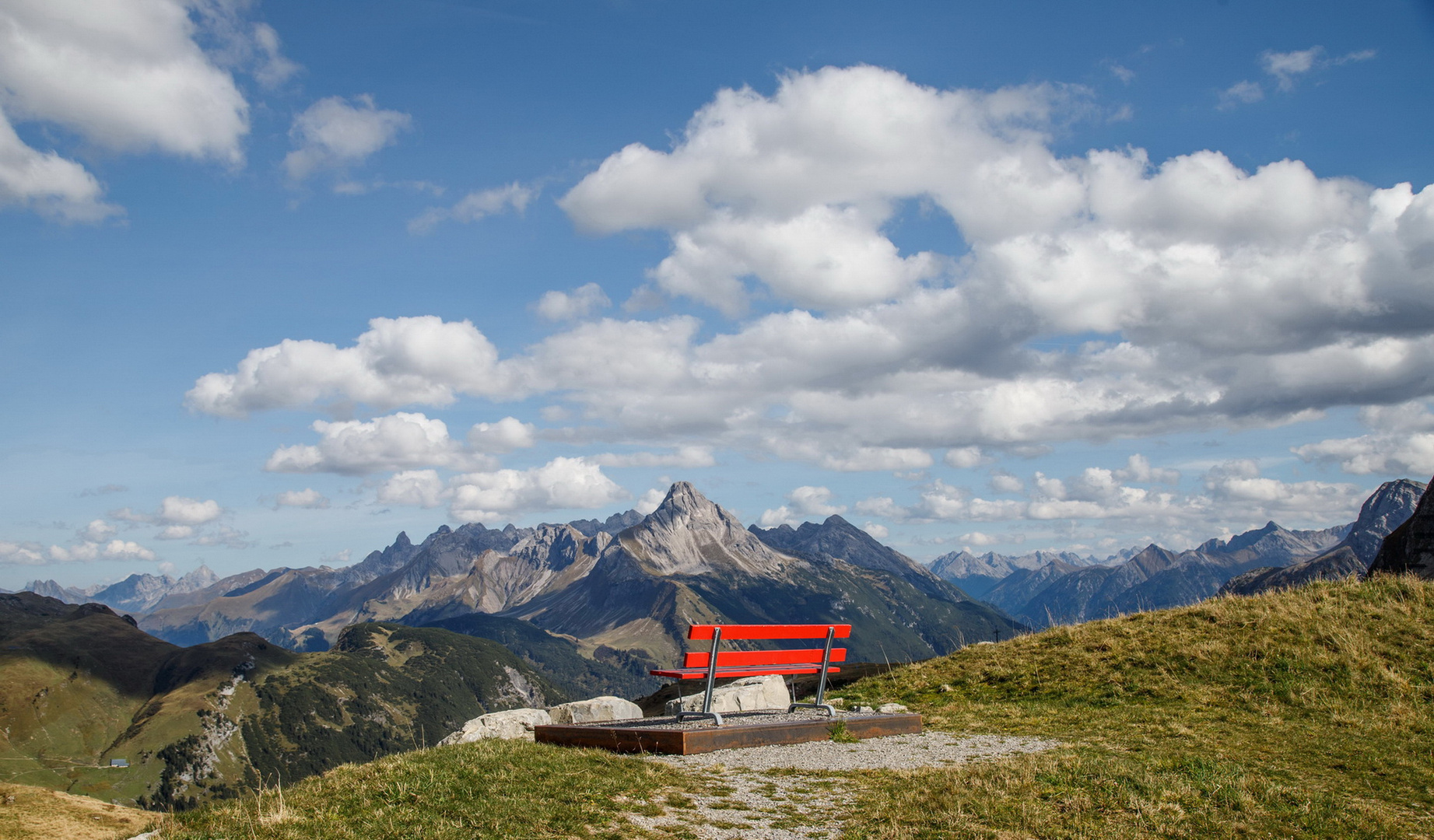 Blick zur Mittagspitze 2370m 