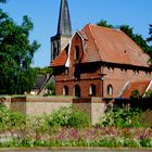 Blick zur Mühle und zur Kirche