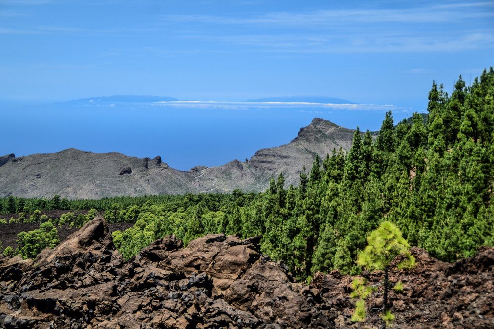 Blick zur Nachbarinsel La Palma