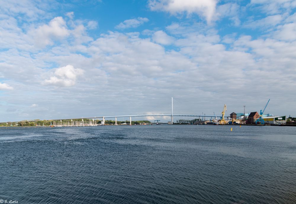 Blick zur Rügenbrücke