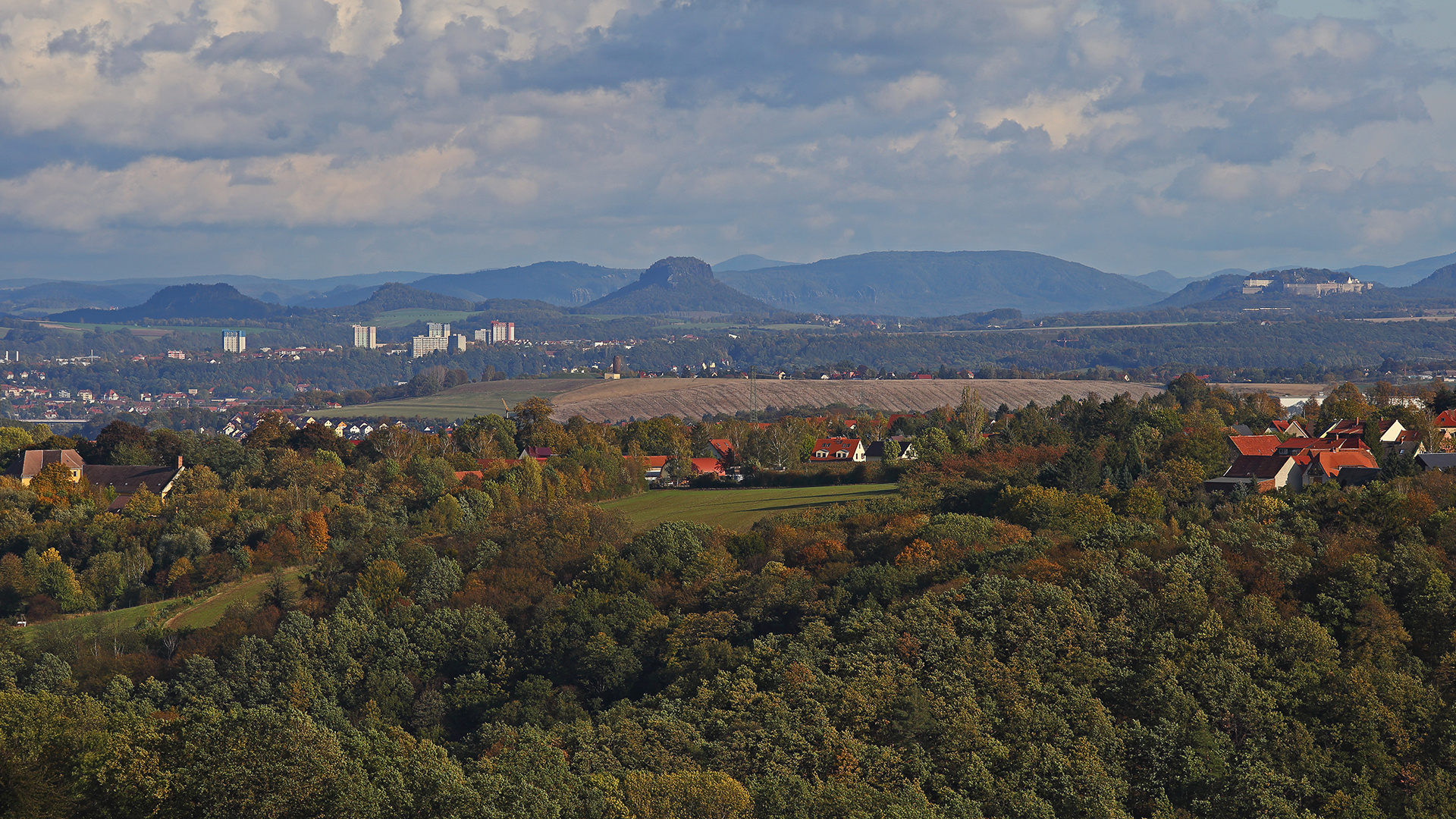 Blick zur Sächsischen Schweiz mit genialer Fernsicht bei ...