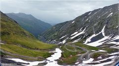 Blick zurück vom Pass nach Tuschetien.............