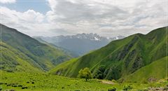 Blick zurück zum Kaukasus-Hauptkamm.............