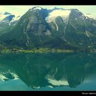 Blick_auf_den_blauen_Strynevatnetsee