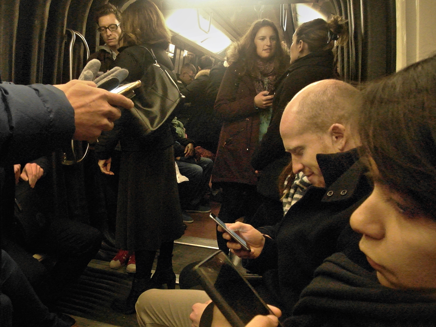 Blicke in der Métro