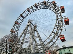 Blickfang im Wurstelprater