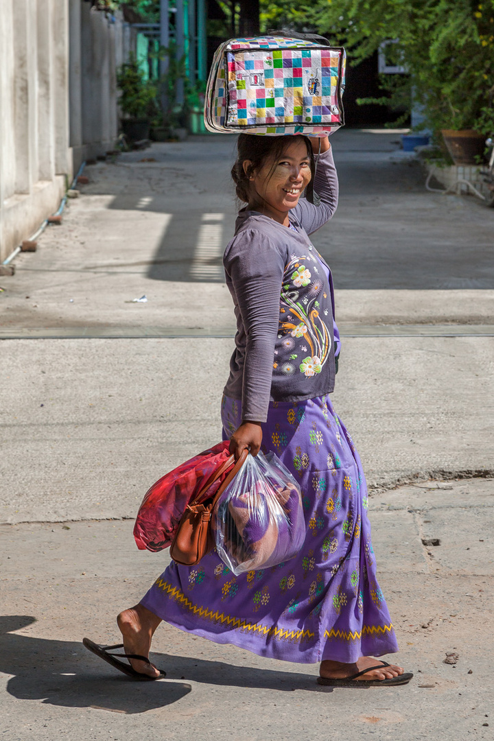 Blickkontakt II (Mandalay, Myanmar)