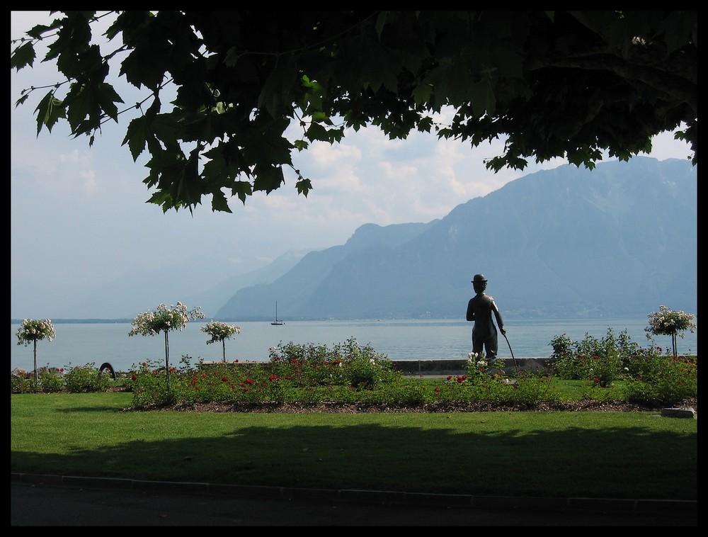 Blickt auf den Genfer See Charlie Chaplin