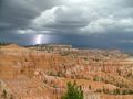 Blitz über dem Bryce Canyon von Eve