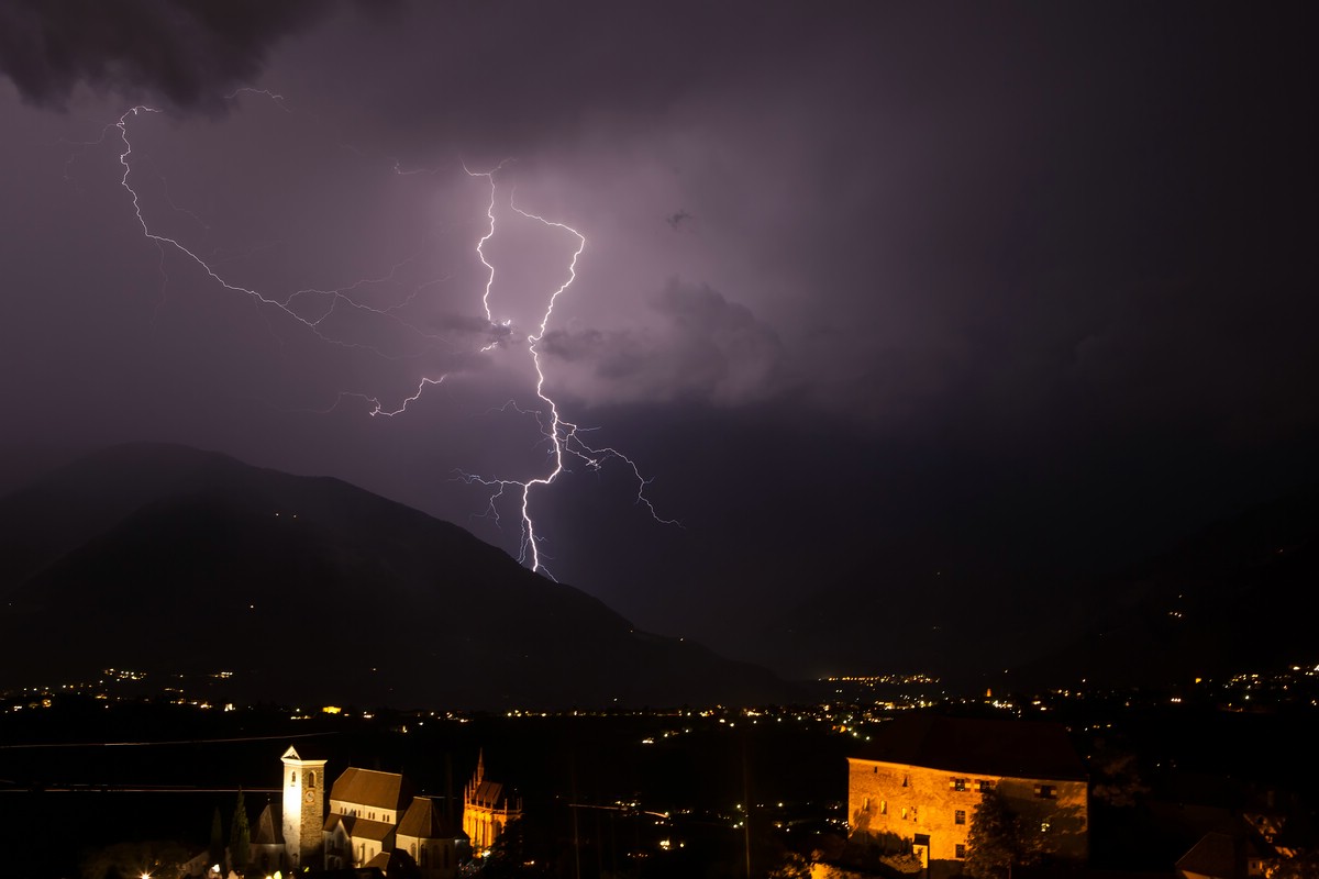 Blitz und Donner über Meran