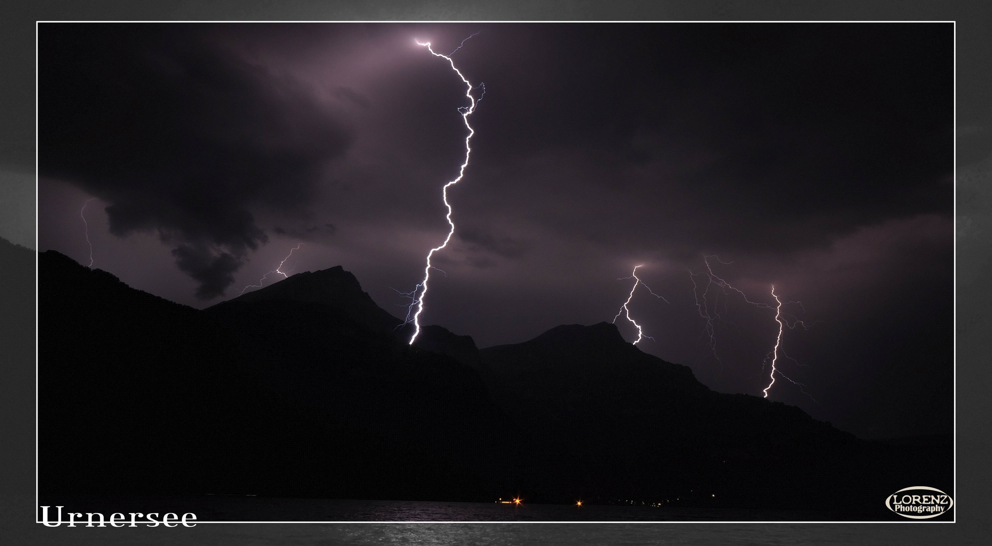 Blitze am Urnersee