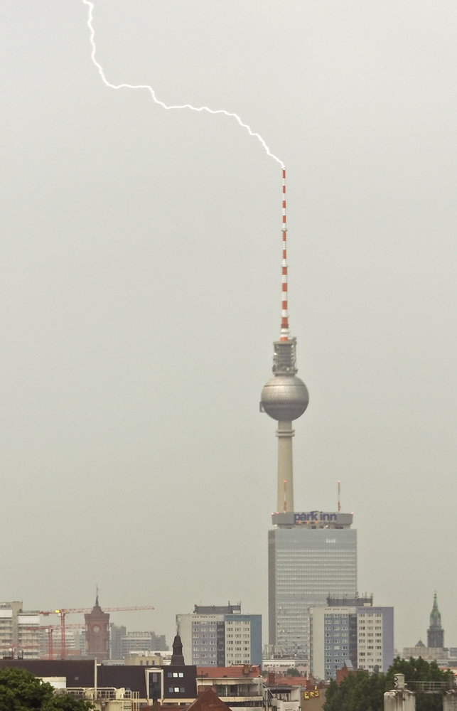 Blitzeinschlag im Fernsehturm