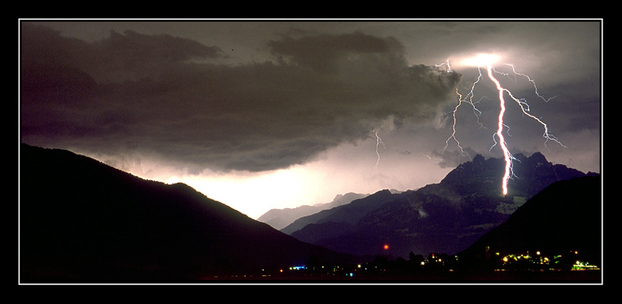 Blitzeinschlag in den Voralpen