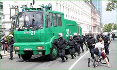 Blockupy 2013 Wasserwerfer Frankfurt (2)