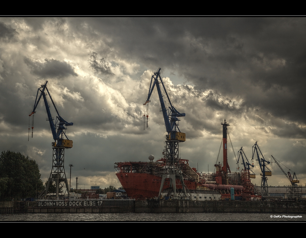 Blohm + Voss Dock Elbe 17