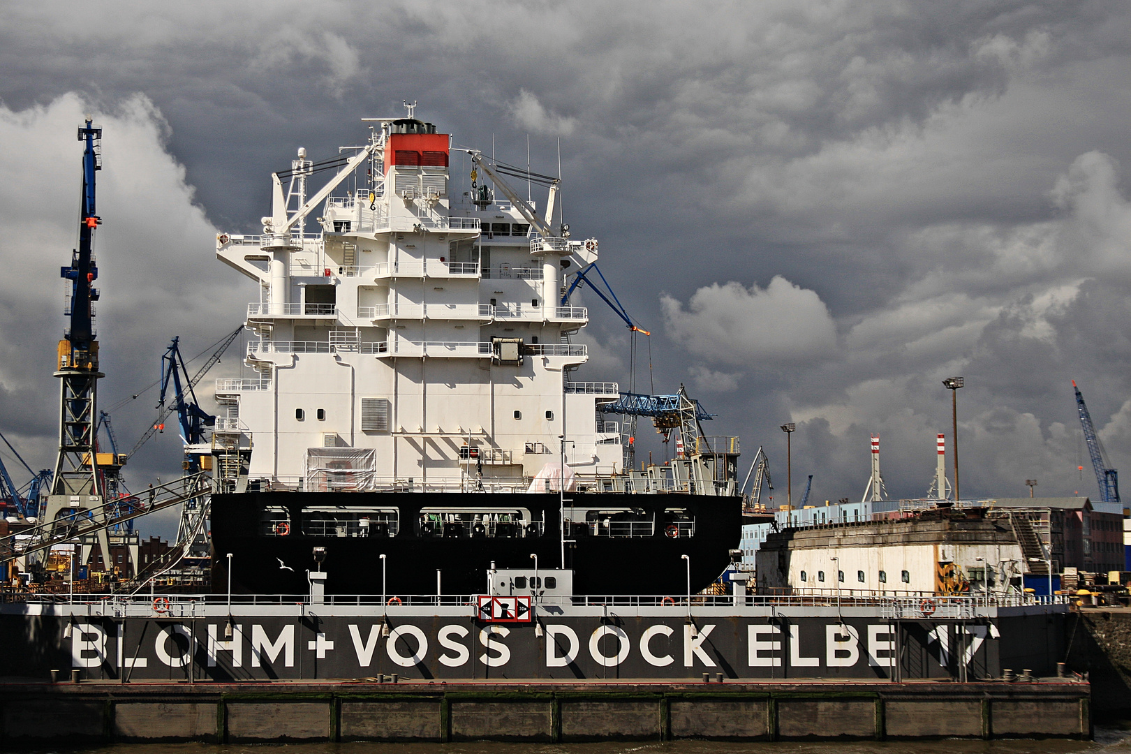 Blohm + Voss Dock Elbe 17