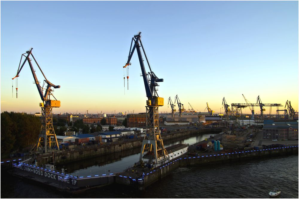 Blohm+Voss DOCK ELBE 17