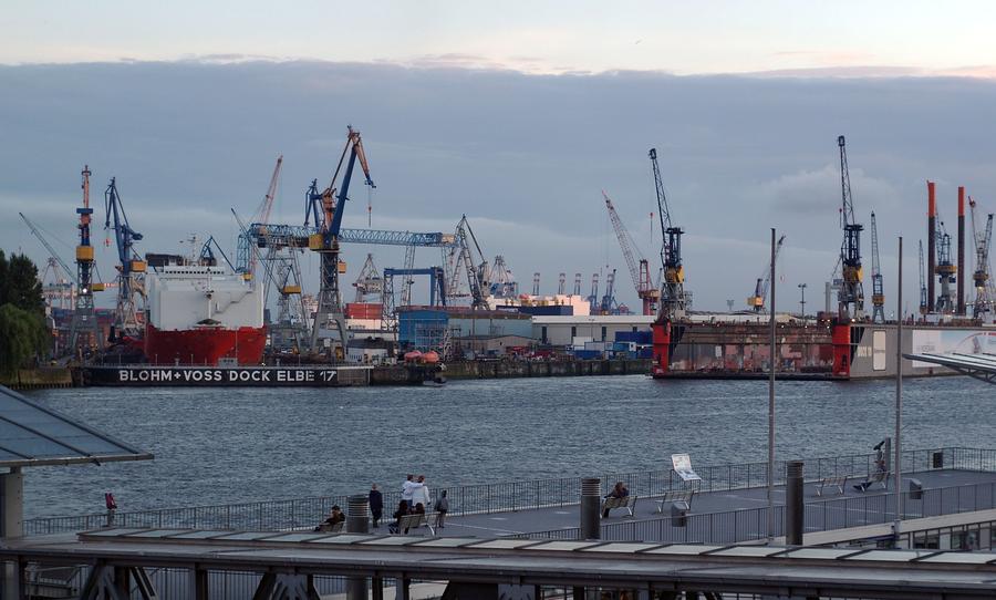 Blohm+Voss Dock Elbe 17 - Hamburg