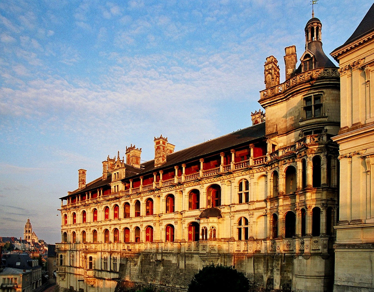 BLOIS, Schloss und Kathedrale