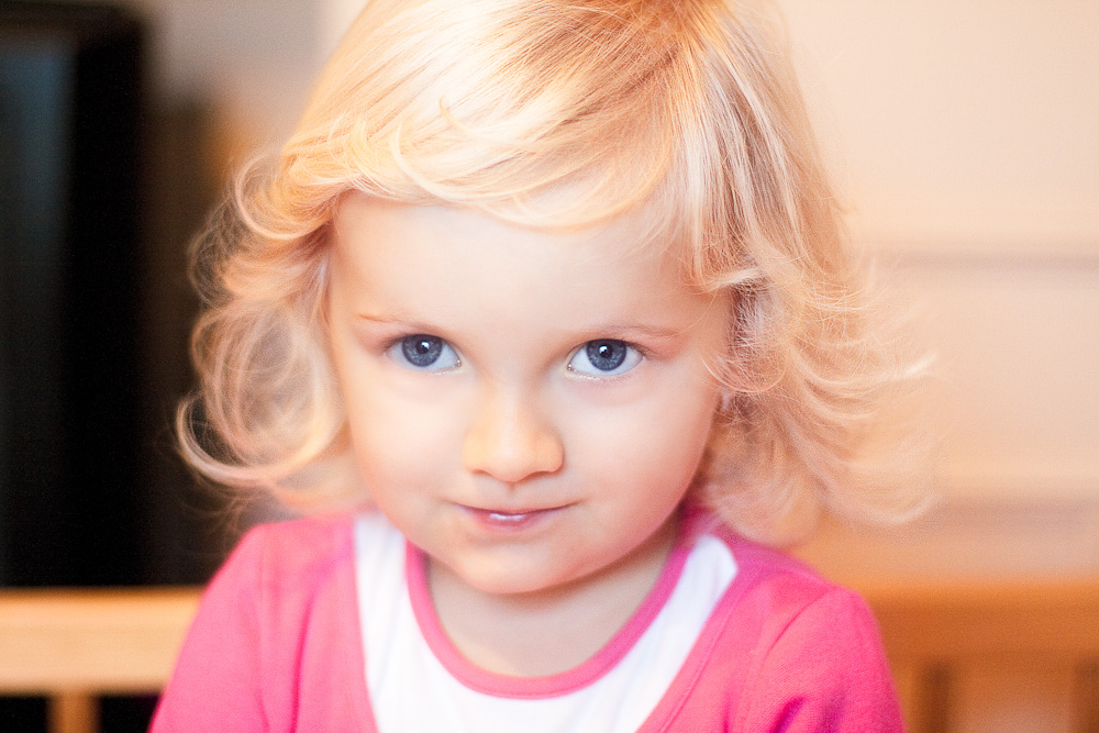 Blonde augen und blonde haare