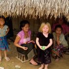 Blondes Mädchen in Laos?