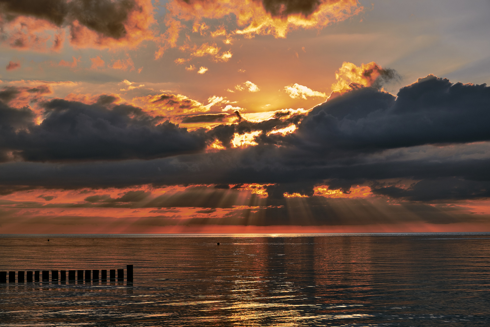 Blood Red Sky Foto Bild Deutschland Europe Schleswig Holstein Bilder Auf Fotocommunity