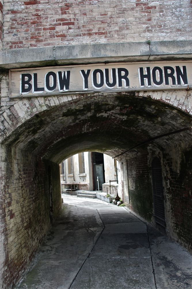 blow your horn Foto & Bild architektur, motive Bilder auf