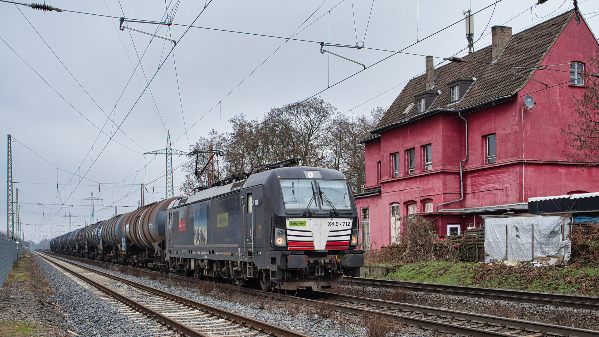 BLS Cargo mit Kesselzug in Lintorf