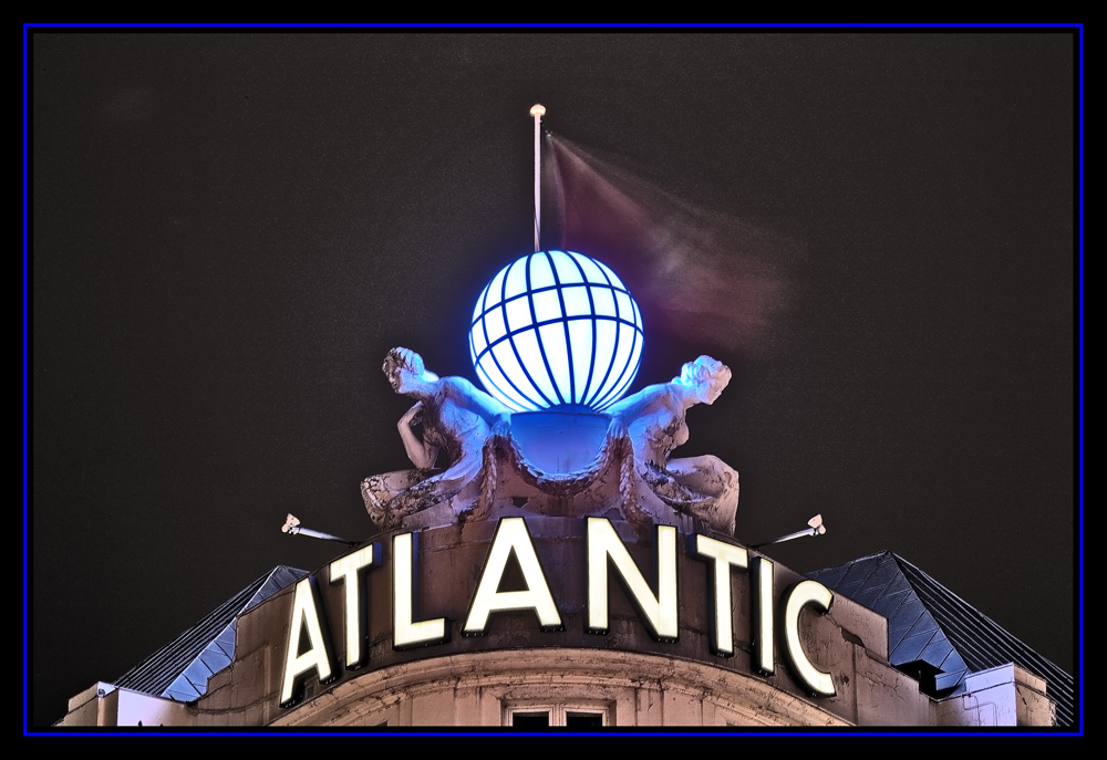 Blue Ball - Atlantic Hotel an der Außenalster