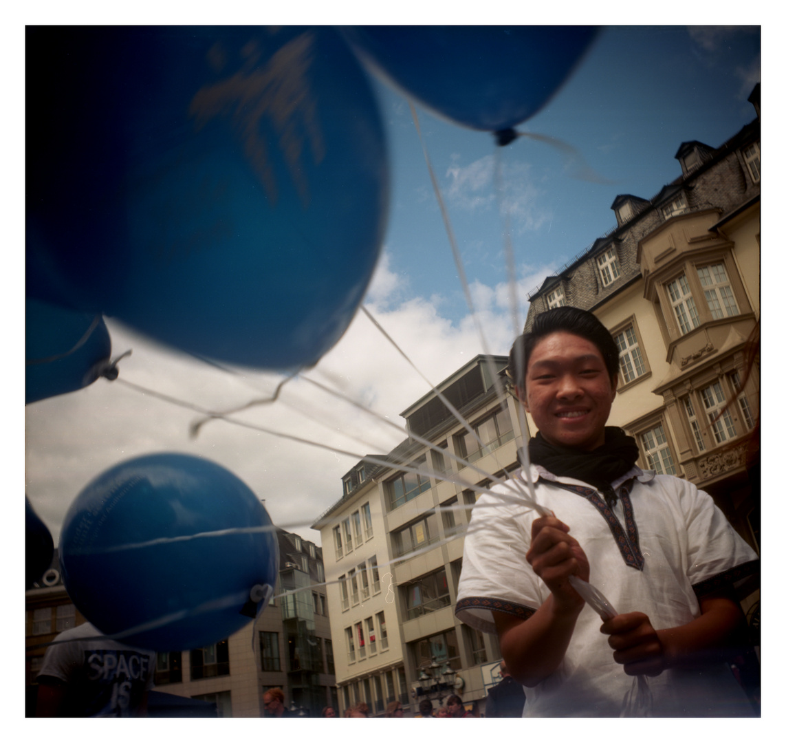 blue balloon