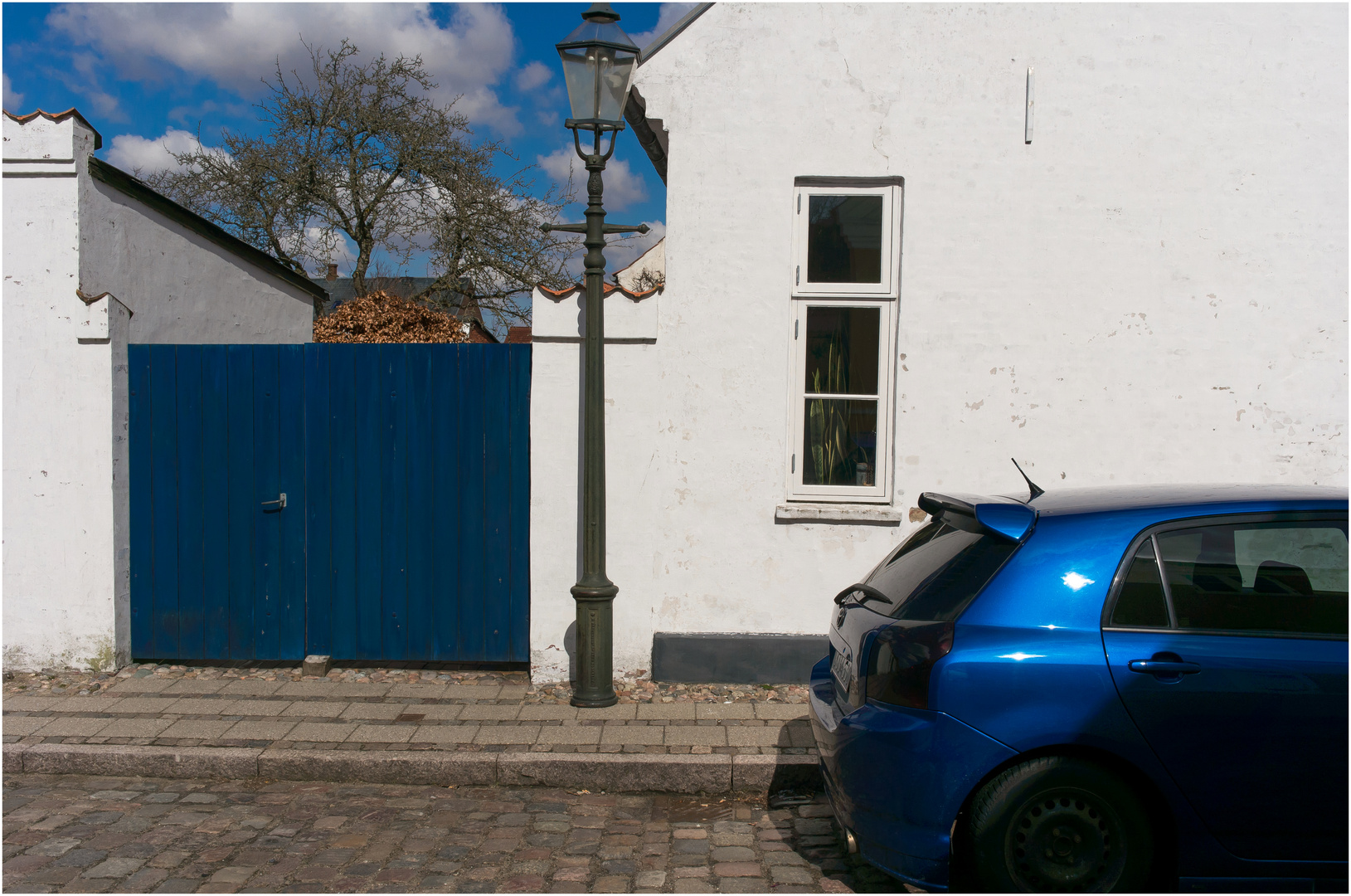 Blue car from Ribe - Denmark