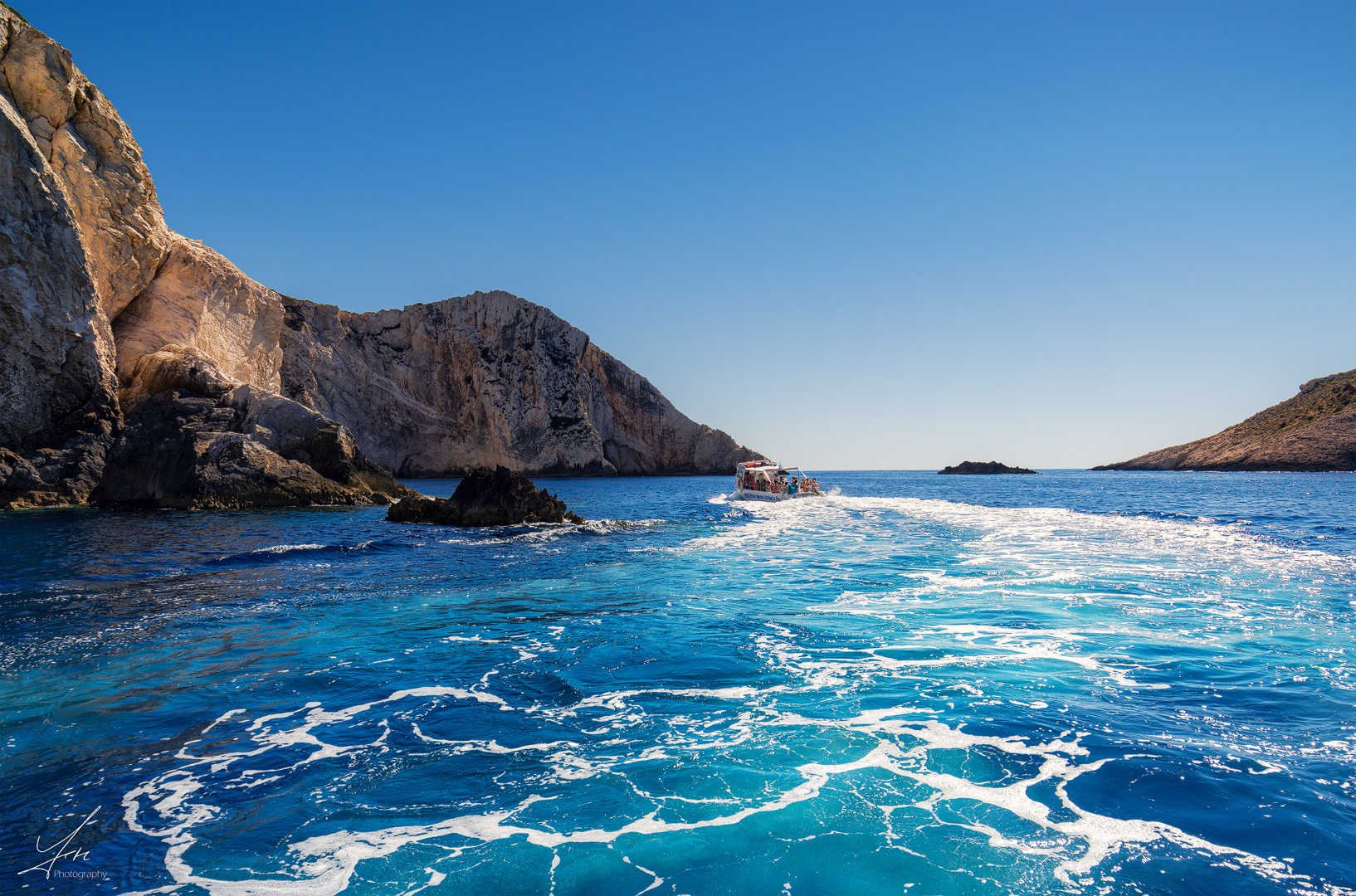 Blue Caves bei Porto Vromi