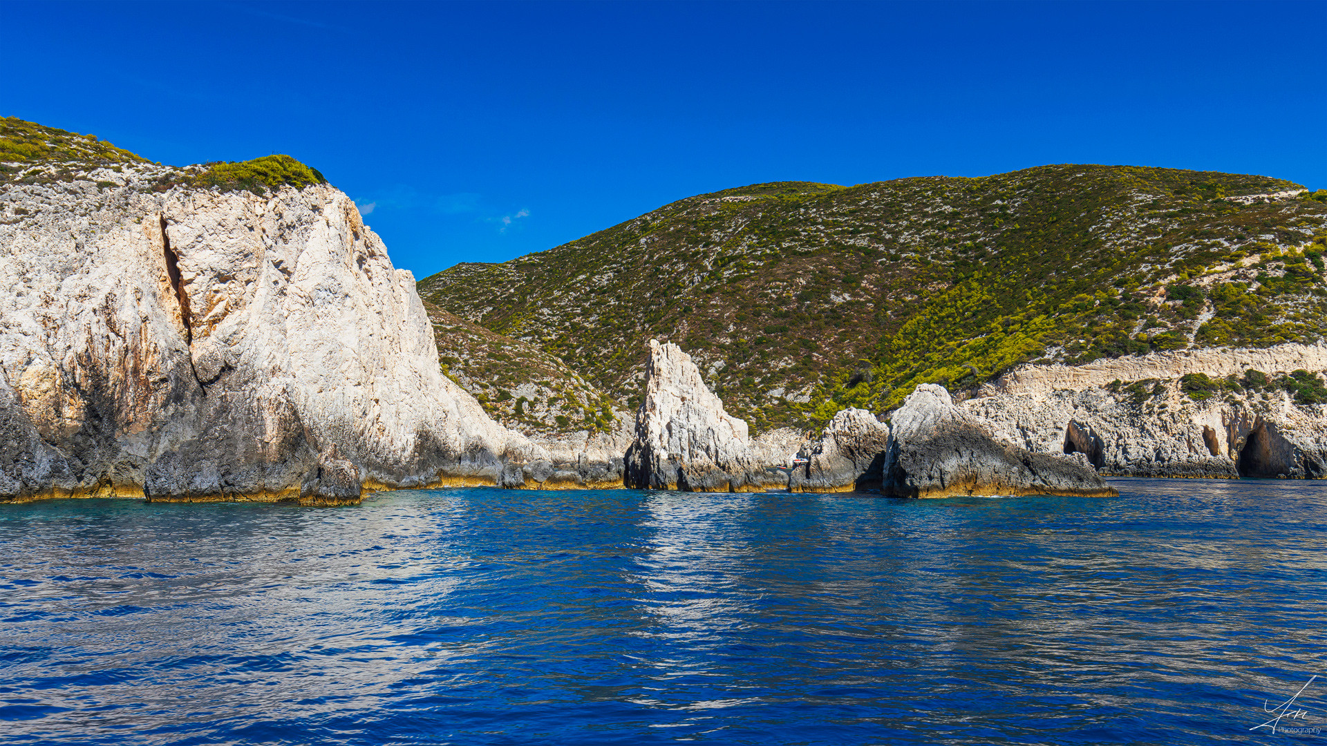 Blue Caves bei Porto Vromi