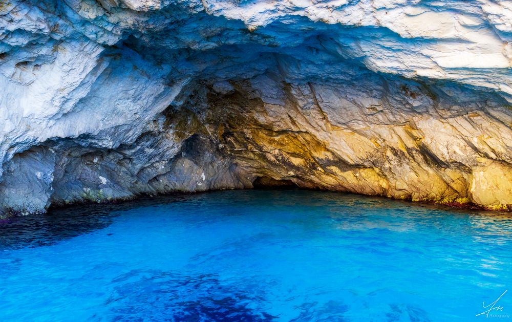 Blue Caves bei Porto Vromi