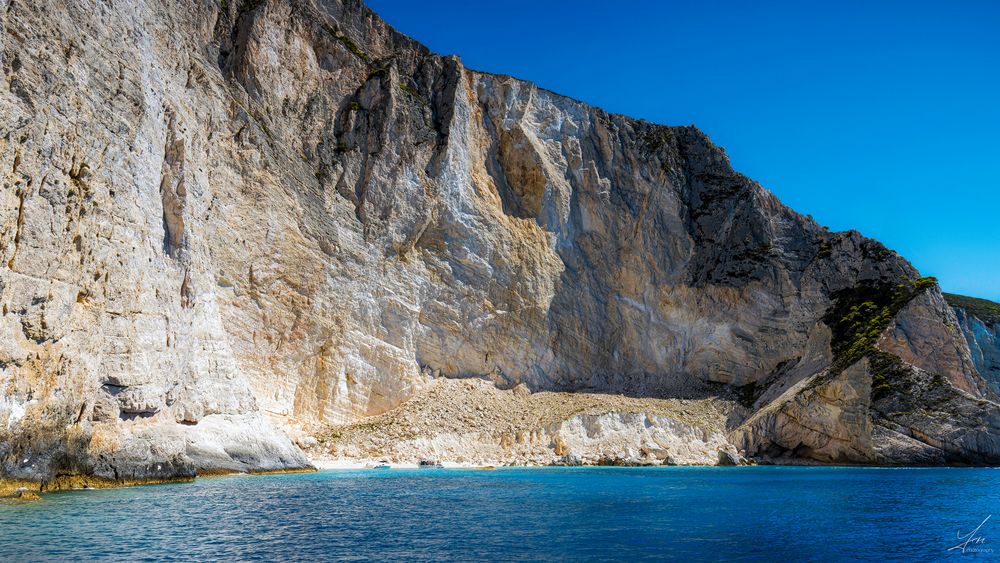 Blue Caves bei Porto Vromi