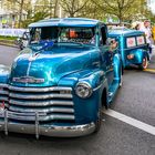 Blue Chevrolet "6x2"