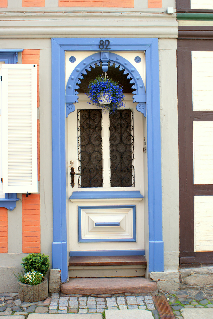 blue door