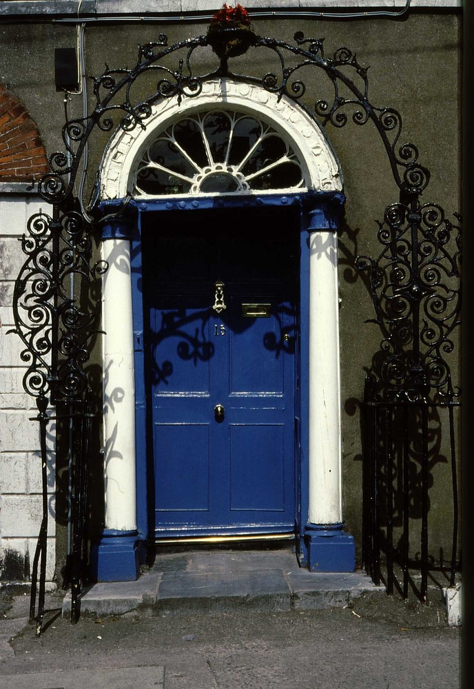 blue door