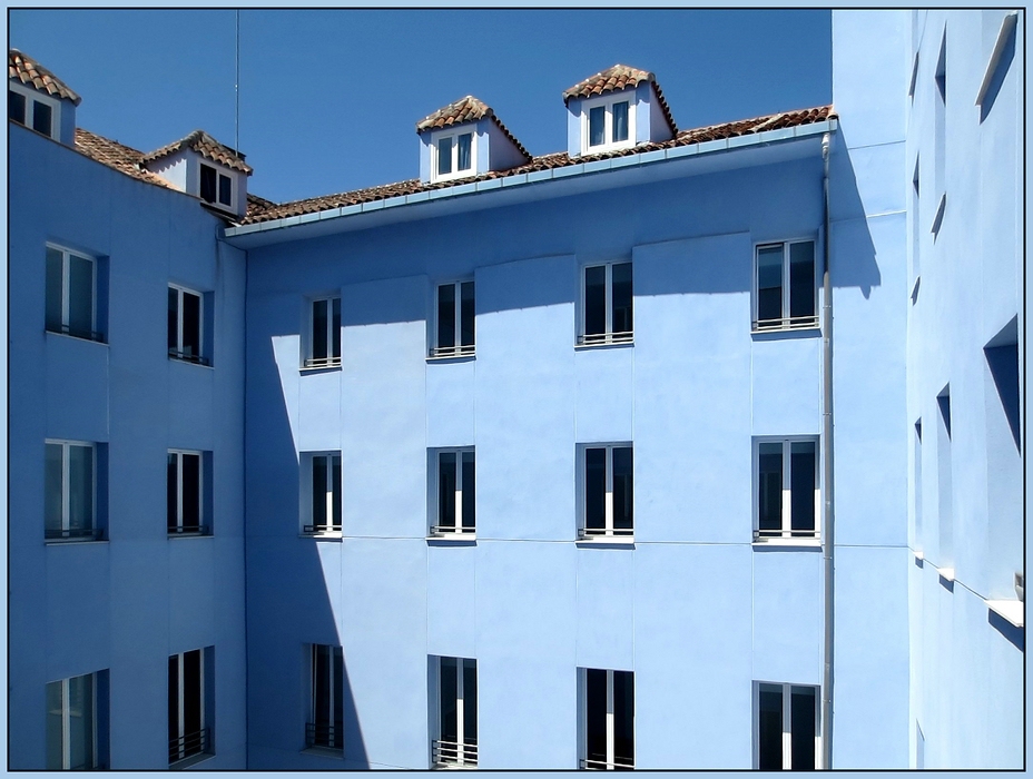 Blue Hotel