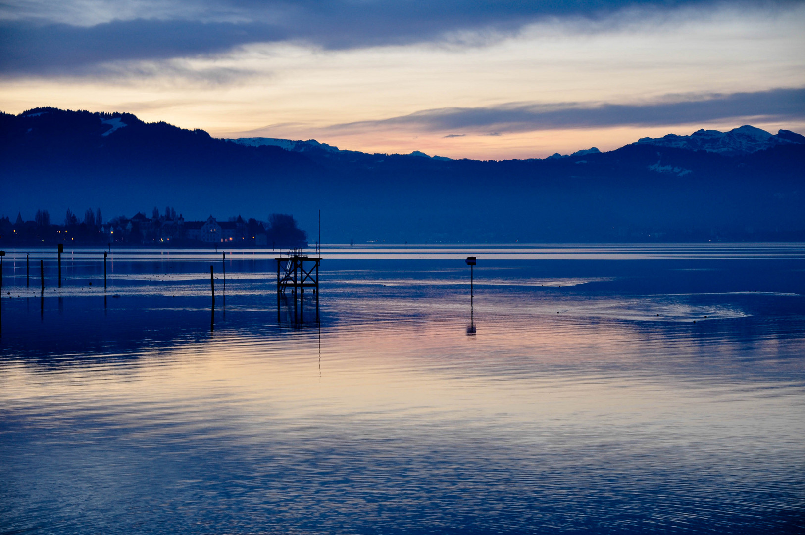 blue hour am bodensee